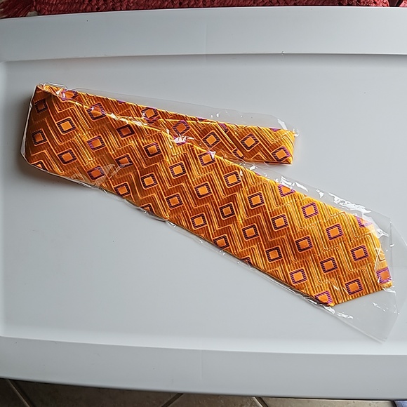 Ted Baker NEW 100% silk Men's neck tie orange,purple shiny design made in usa - Picture 2 of 5